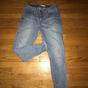 Levi light wash skinny jeans